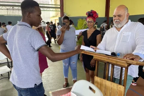 Thierry Lauzéa, inauguration cacaoyère de l'Espérance