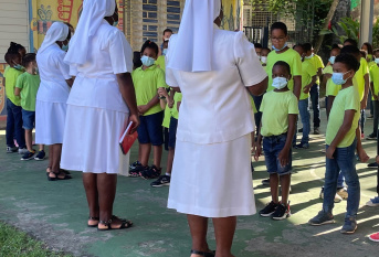 soeurs-et-ecole-elementaire-5