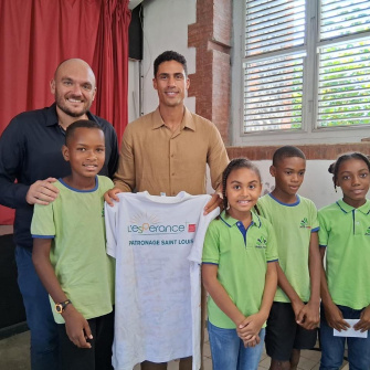 Varane et école élementaire